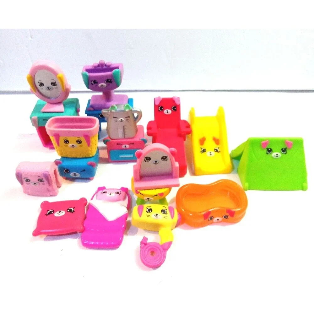 McDonald's Shopkins Happy Places Lot Of 18 Furniture